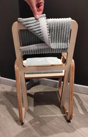 Set Montessori de mesa y silla ajustable para niños Julle - Verde menta