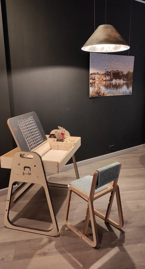 Set Montessori de mesa y silla ajustable para niños Julle - Verde menta