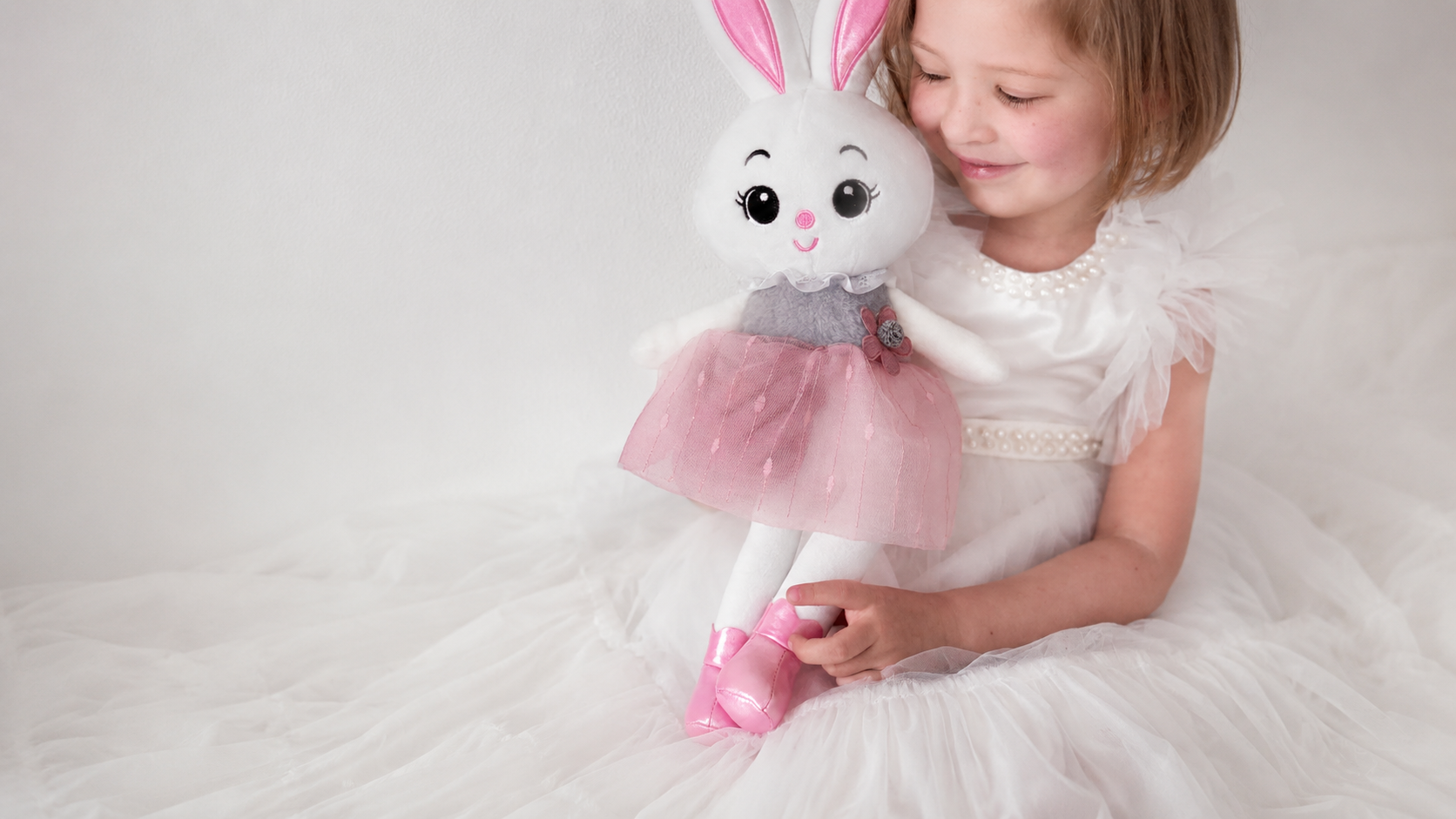 The Complete Gift Guide by Age: Thoughtful Ideas from Baby’s First Toy to Big-Kid Adventures