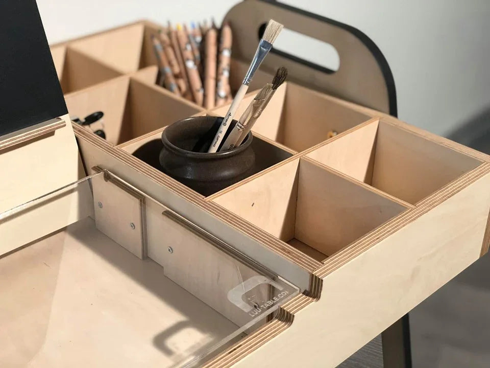 Set Montessori de mesa y silla ajustable para niños Julle - Verde menta