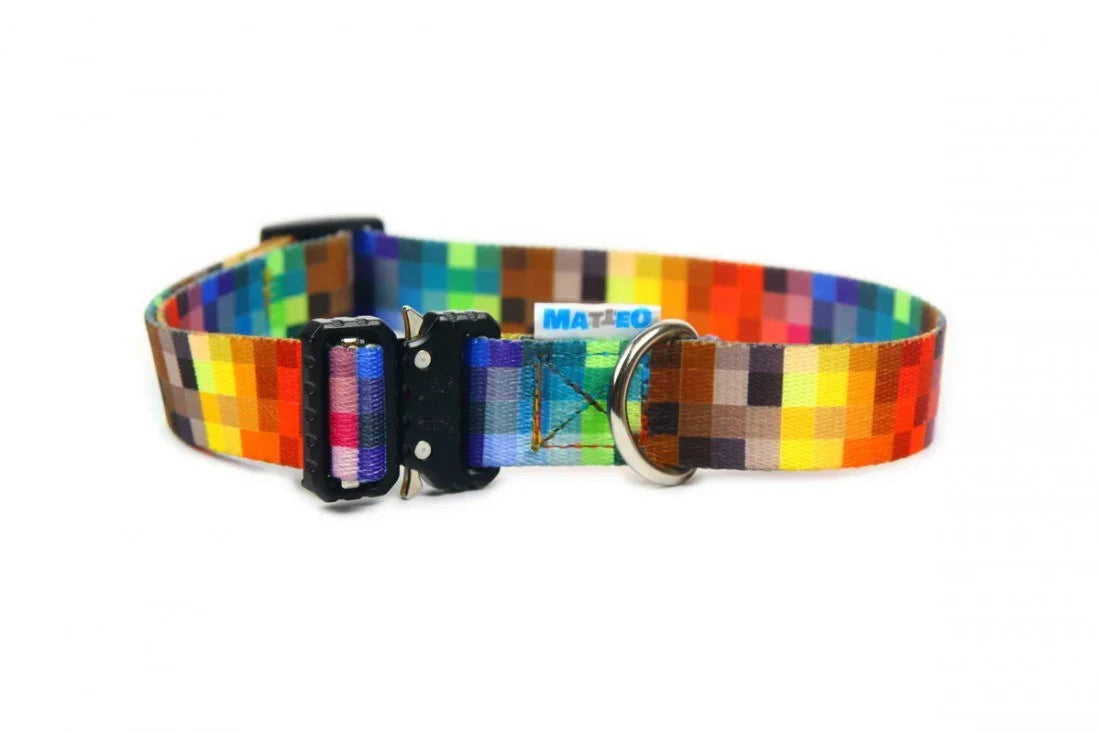 Collier à boucle métal - Pixels