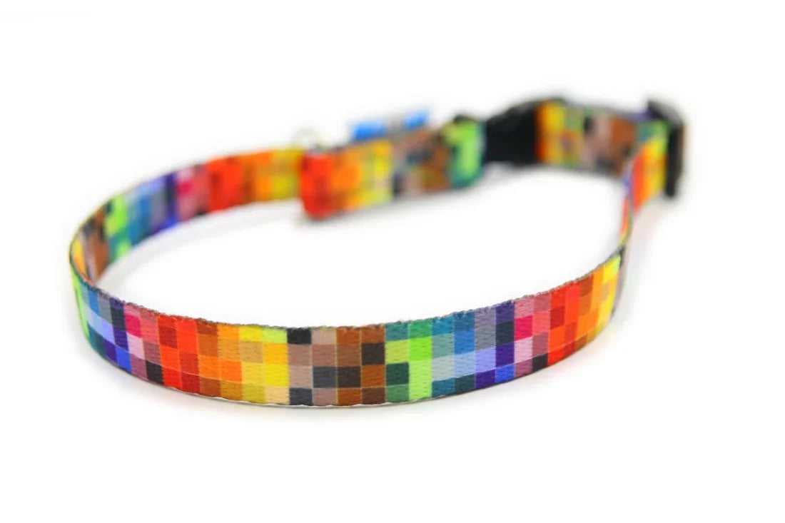 Collier à boucle plastique - Pixels