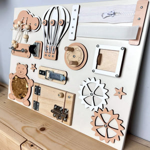 Très petit busy board avec portes (30×40 cm)