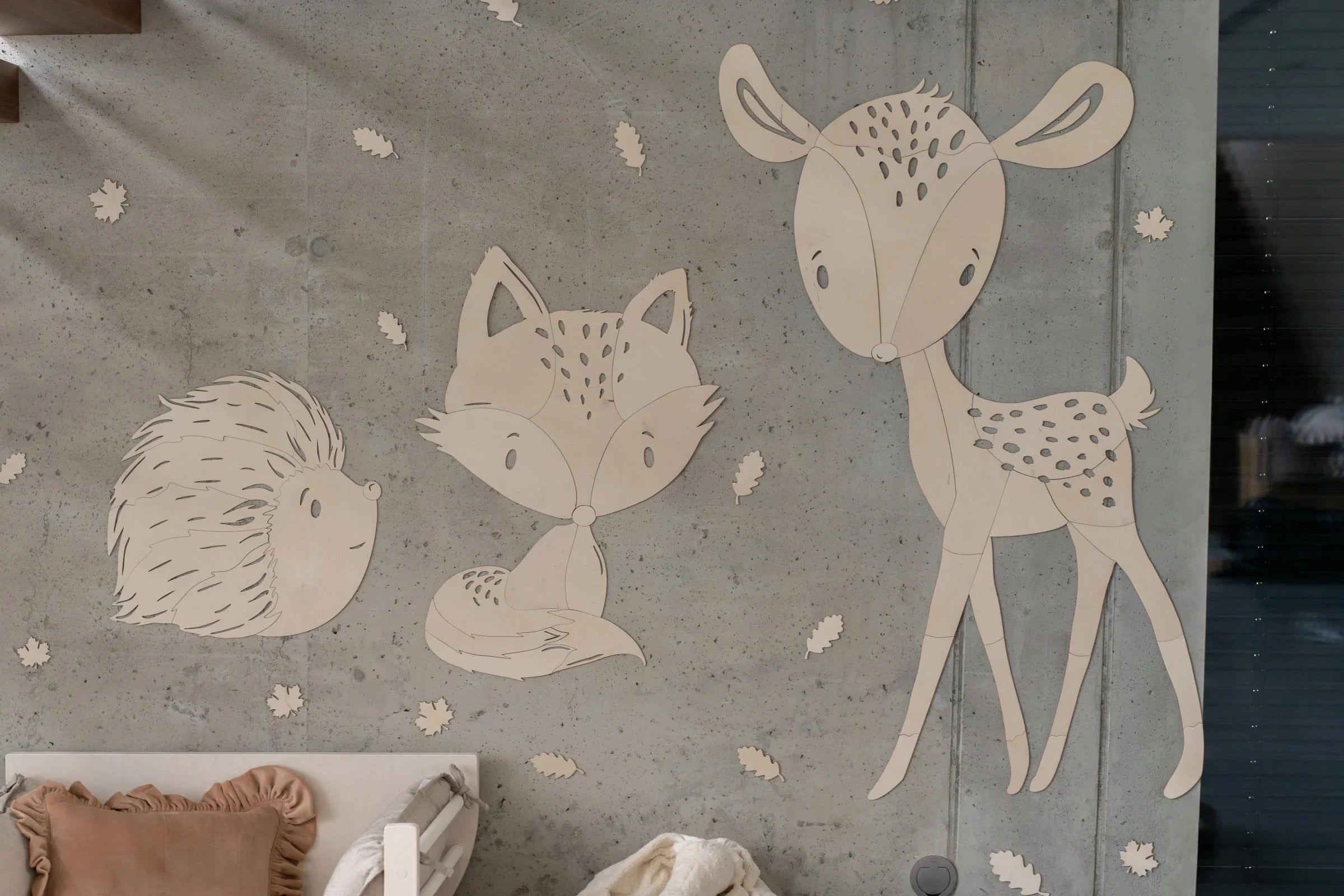 Set di decorazioni da parete in legno con animali del bosco, tra cui volpe, riccio e cervo, per la cameretta