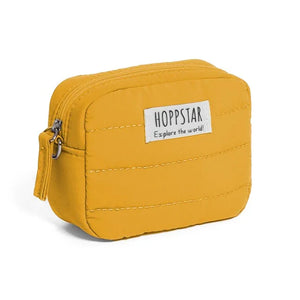 Mini borsa fotografica Hoppstar gialla trapuntata con zip e dettagli cuciti