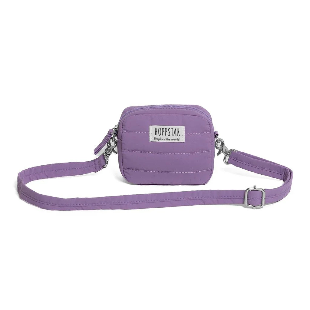 Mini borsa fotografica Hoppstar viola con tracolla regolabile e design in tessuto trapuntato