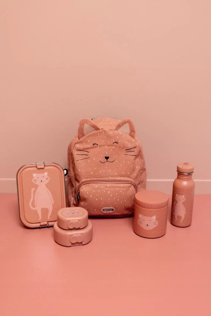 Set enfant : lunchbox, sac à dos, bouteille et contenants assortis avec motif lion orange.
