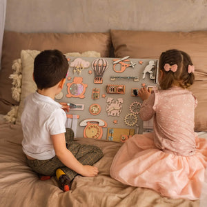 Tablero de actividades Montessori Marvel (50×60 cm)
