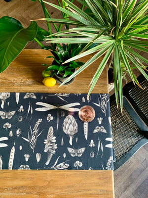 Chemin de table Seeds Carbon