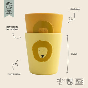 Lot de deux gobelets empilables en silicone pour tout-petits, motif tête de lion, coloris jaune et moutarde