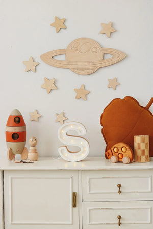 Decorazione da parete in legno - Luna, Saturno, Razzo e 10 stelle