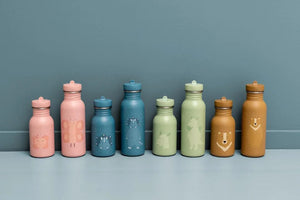 Set de gourdes inox colorées avec designs animaux et papillons, diverses tailles.