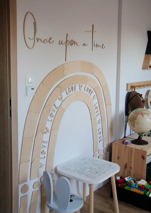 Decorazione da parete in legno a forma di arcobaleno con scritta "LOVE", arredo cameretta moderno